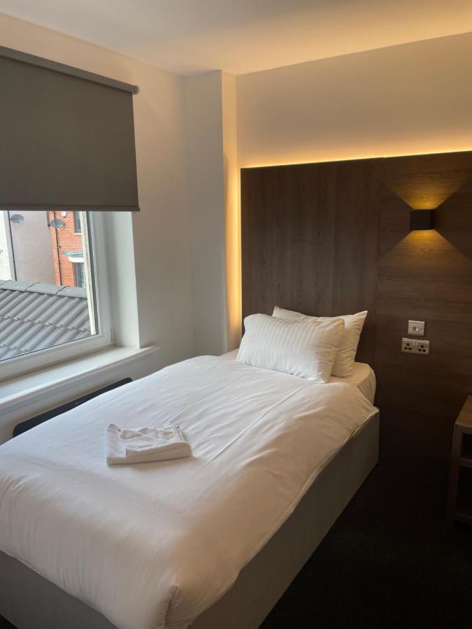 Glasgow Airport Apartments Paisley Esterno foto